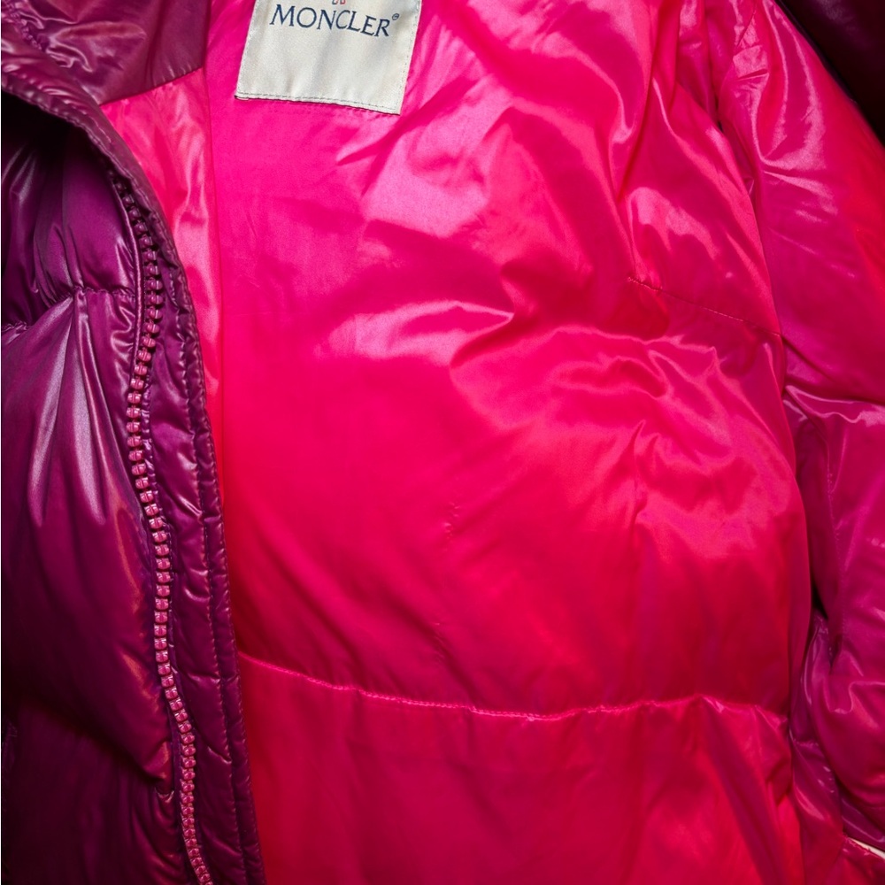 - Moncler coat - Picture 3 of 9